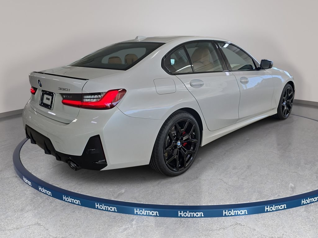 New 2026 Mineral White Metallic BMW 330i image 4