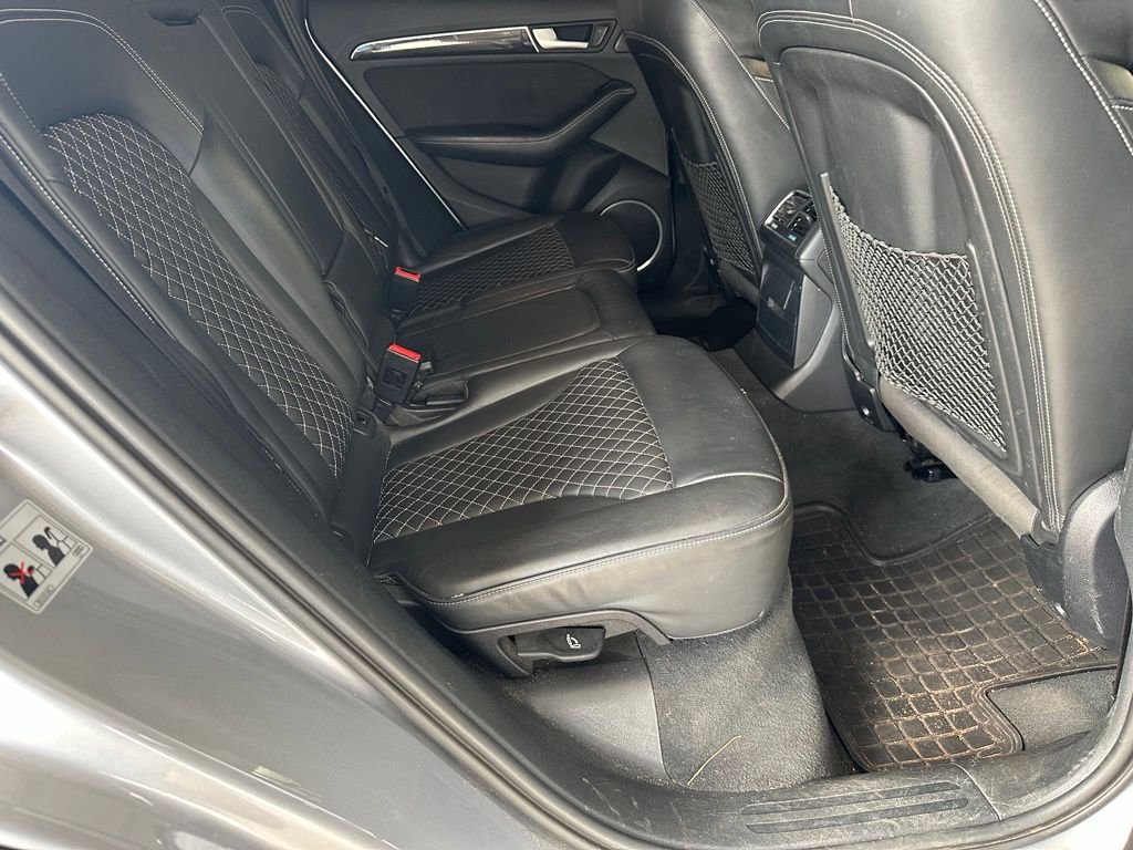 Used 2017  Audi 3.0T Prestige image 35