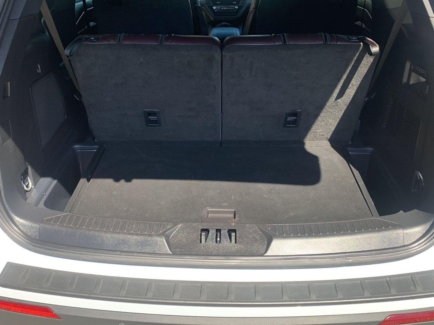 Used 2025 Space White Ford Platinum image 31