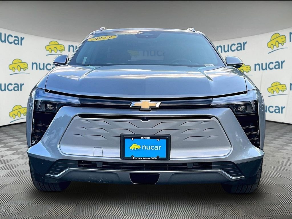 Used 2024 Gray Chevrolet LT image 2