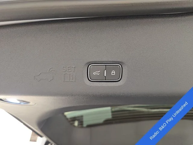 New 2027 Glacier Gray Metallic Tri-Coat Ford MAX Platinum image 22