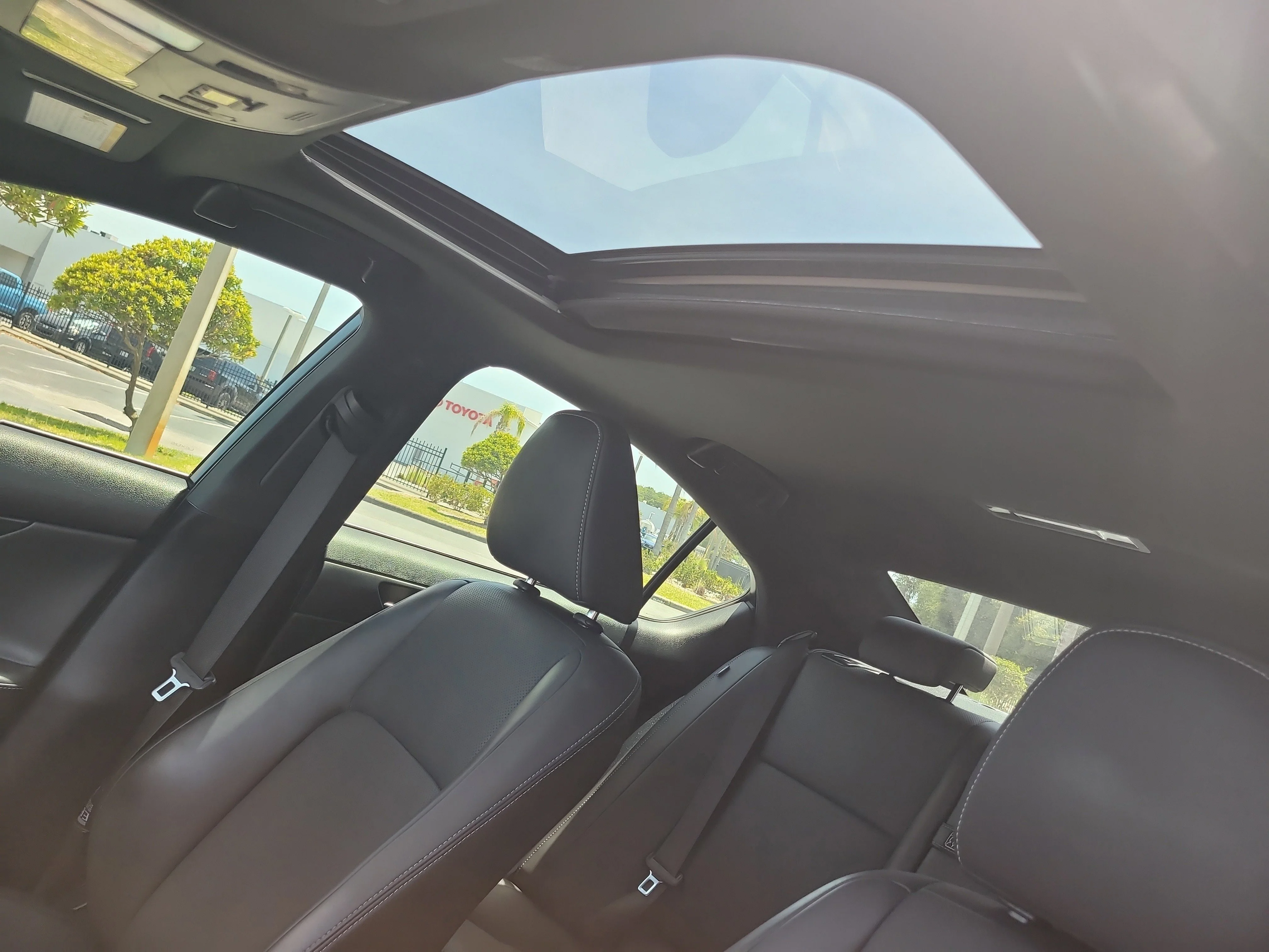 Used 2023 White Pearl Lexus IS 300 image 20