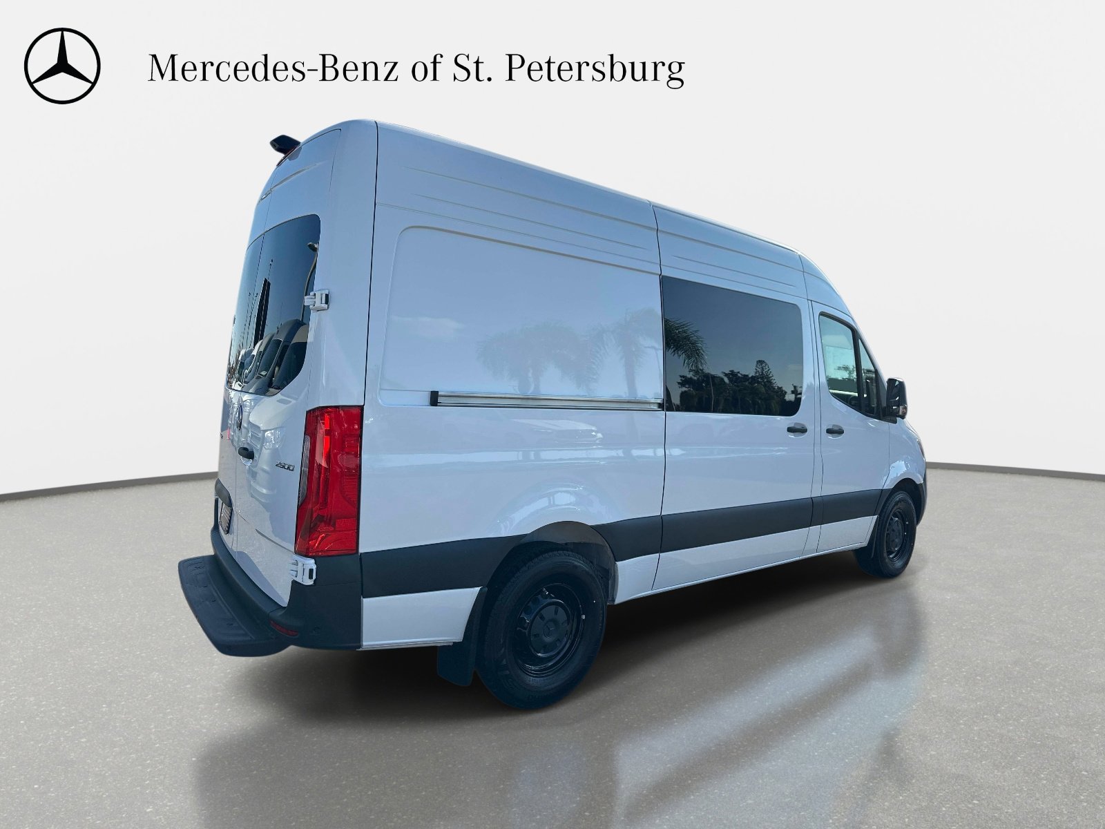 New 2026 Arctic White Sprinter Crew 144 WB image 4