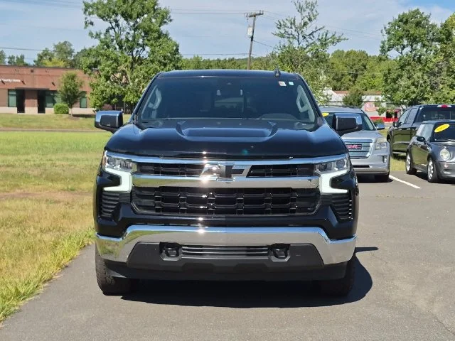 Used 2025 Black Chevrolet LT image 16