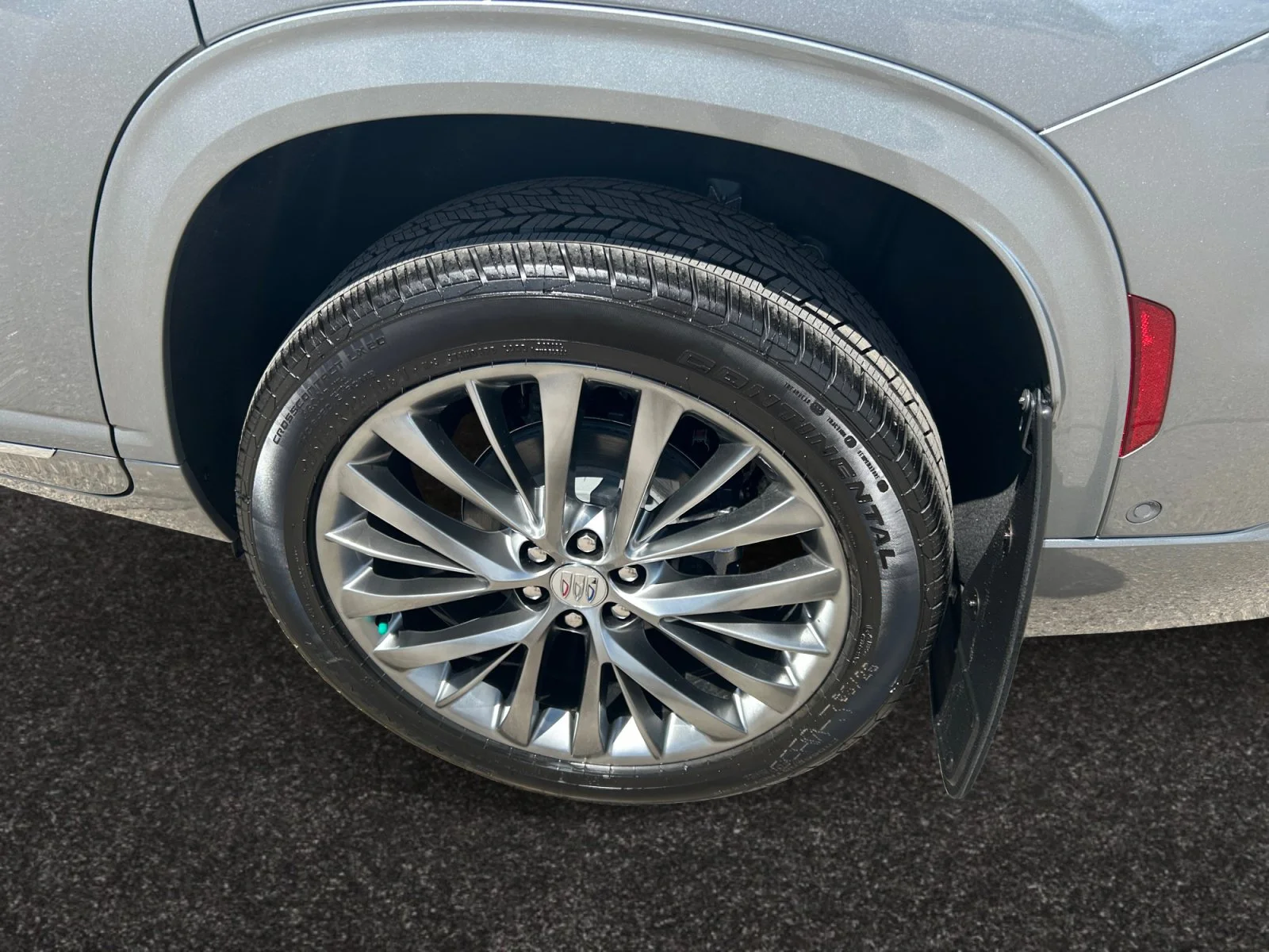 New 2026 Moonstone Grey Metallic Buick Avenir AWD image 9