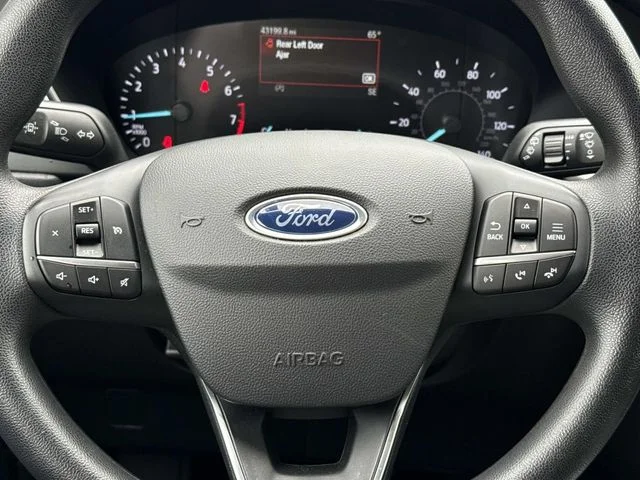 Used 2020 Silver Ford SE image 17