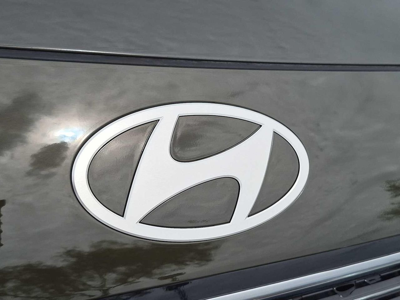 New 2026 Titan Green Hyundai Limited image 11