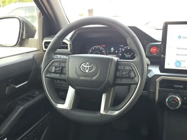 Used 2025  Toyota  image 35