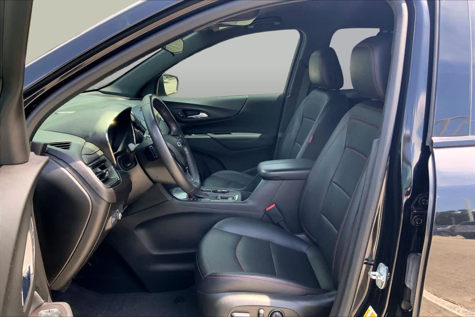 Used 2022 Mosaic Black Metallic Chevrolet RS image 8