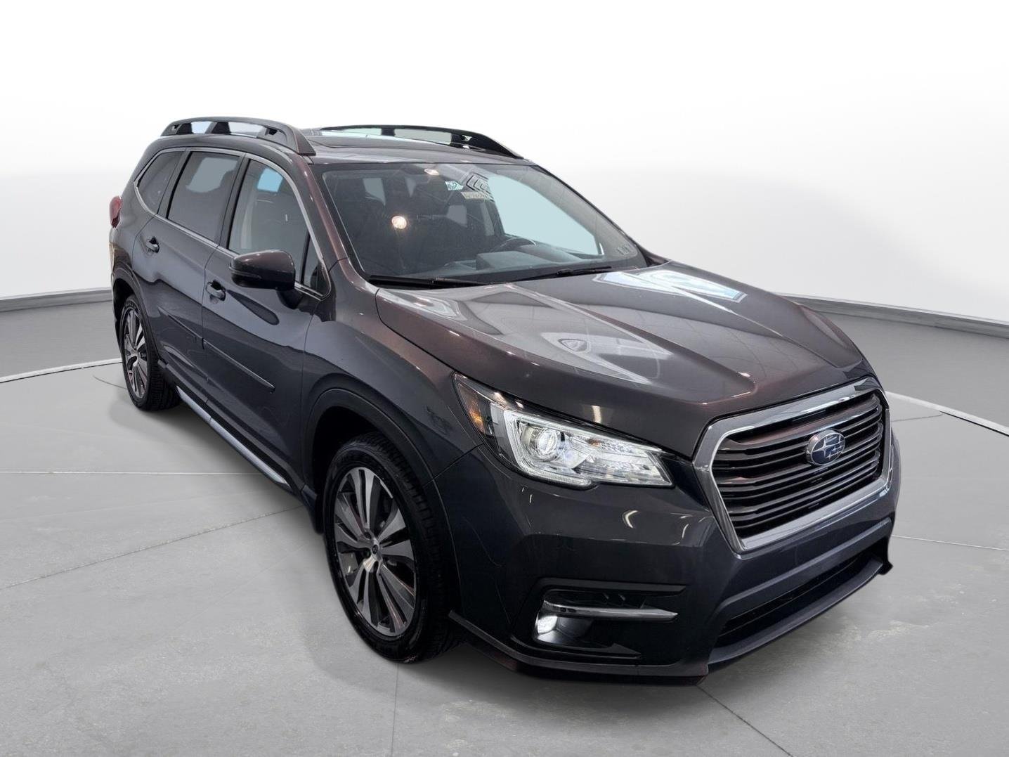 Used 2020 Magnetite Gray Metallic Subaru Limited image 7