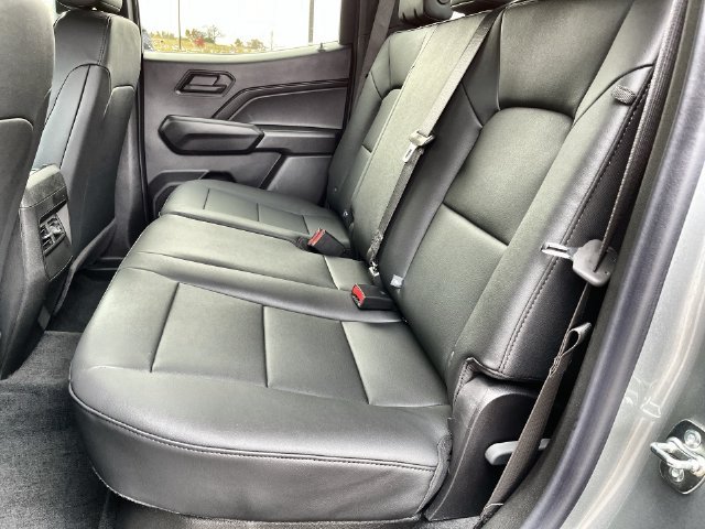 2026 Chevrolet Colorado photo 32 of 41