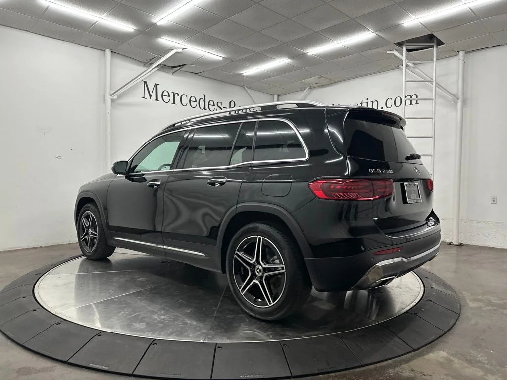 New 2026 Black Mercedes-Benz GLB 250 image 5