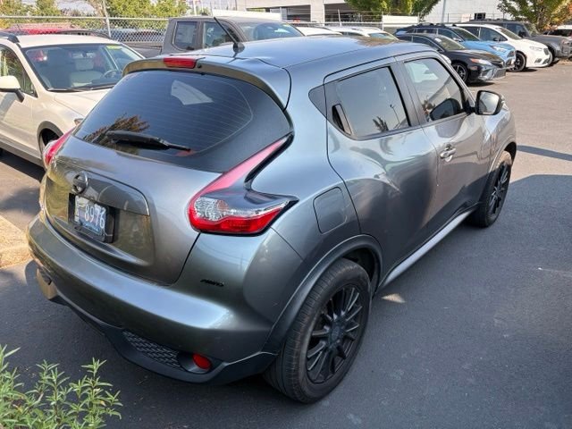 Used 2016 Gray Nissan S image 2