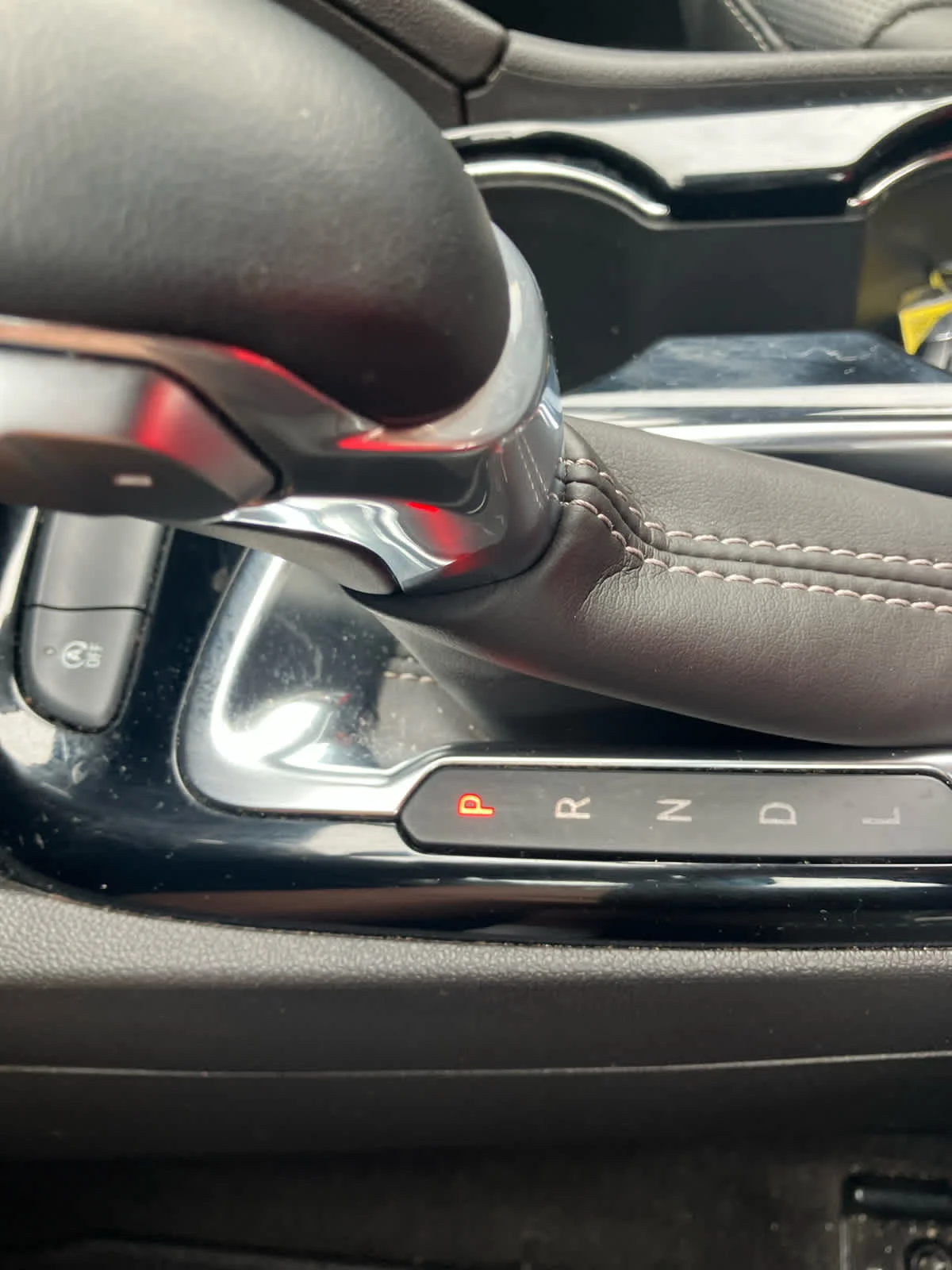 Used 2025 Ebony Twilight Metallic Buick Avenir image 30