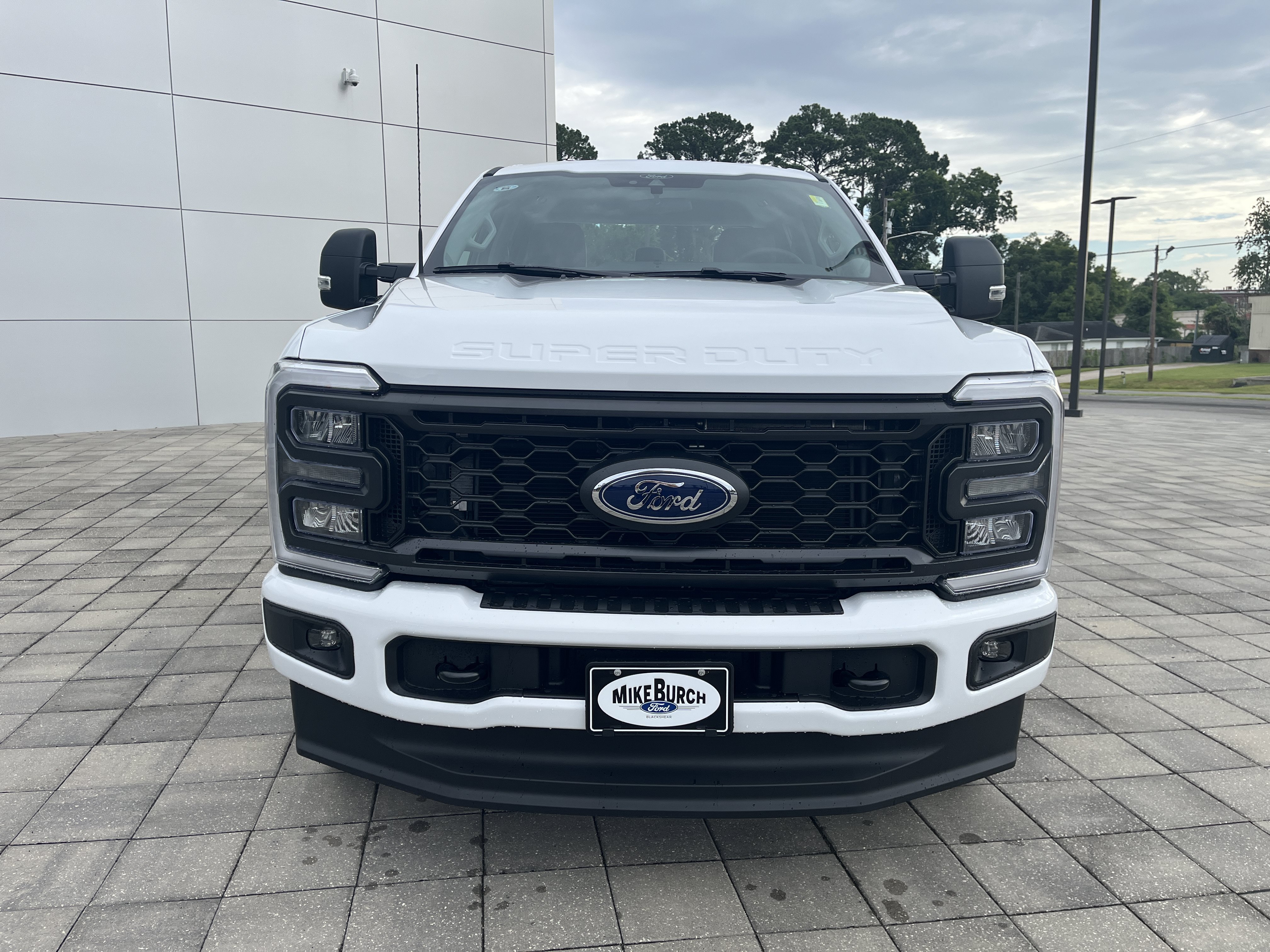 New 2026 Oxford White Ford F-250® XL image 9