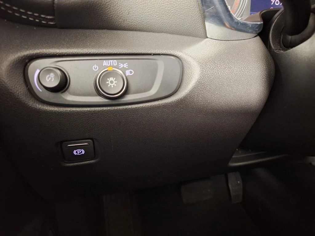 Used 2025 Black Chevrolet LT image 22