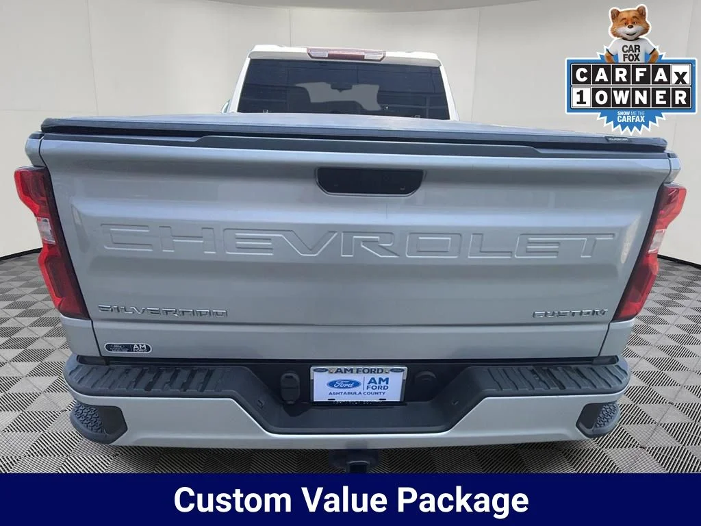 Used 2020 Silver Ice Metallic Chevrolet Custom image 4