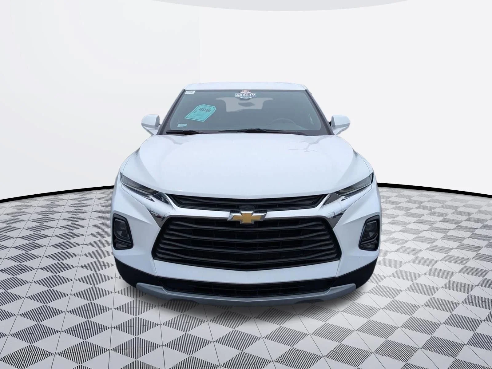 Used 2022 Summit White Chevrolet LT image 2