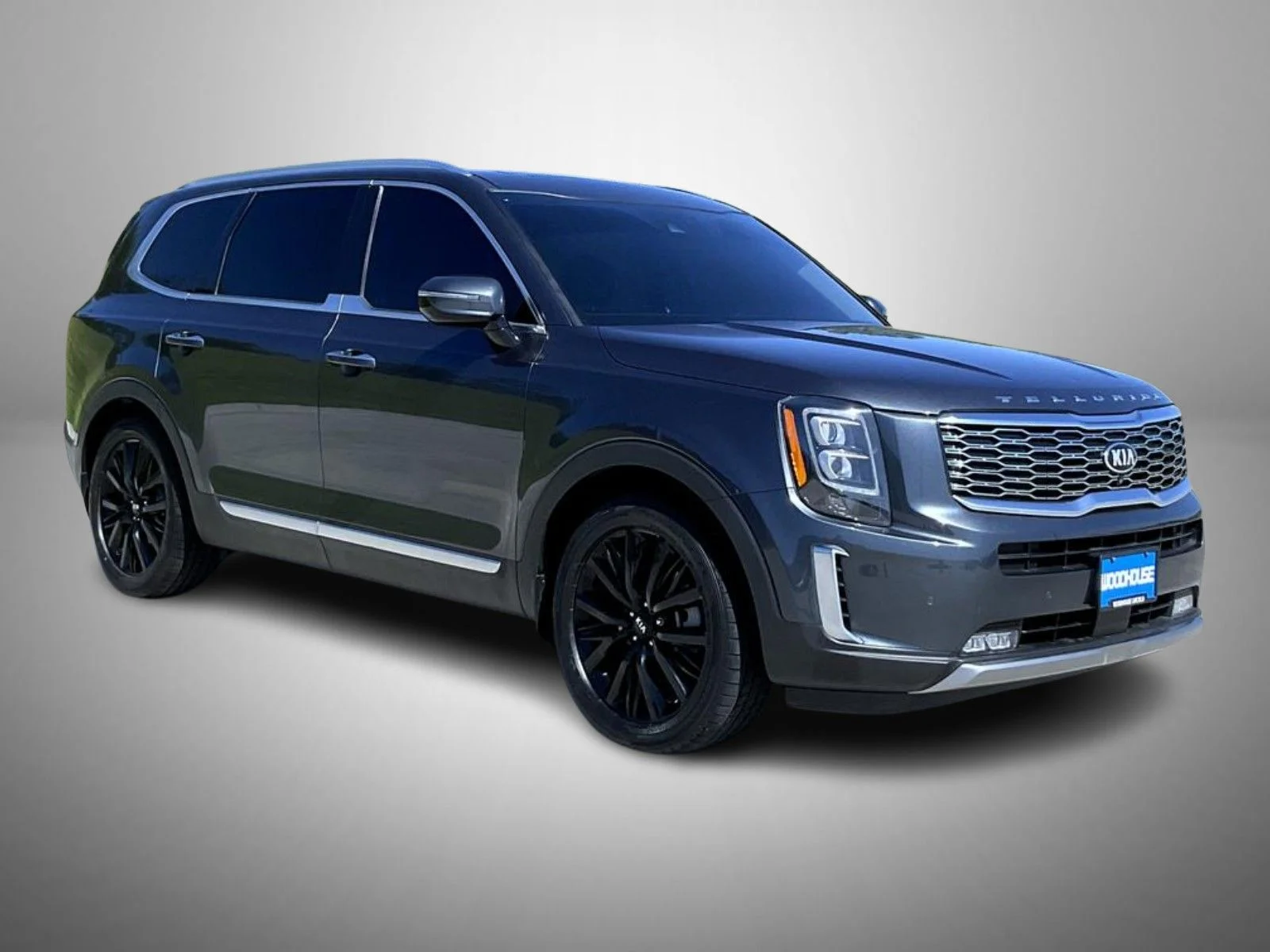 Used 2020 Gray Kia SX image 3