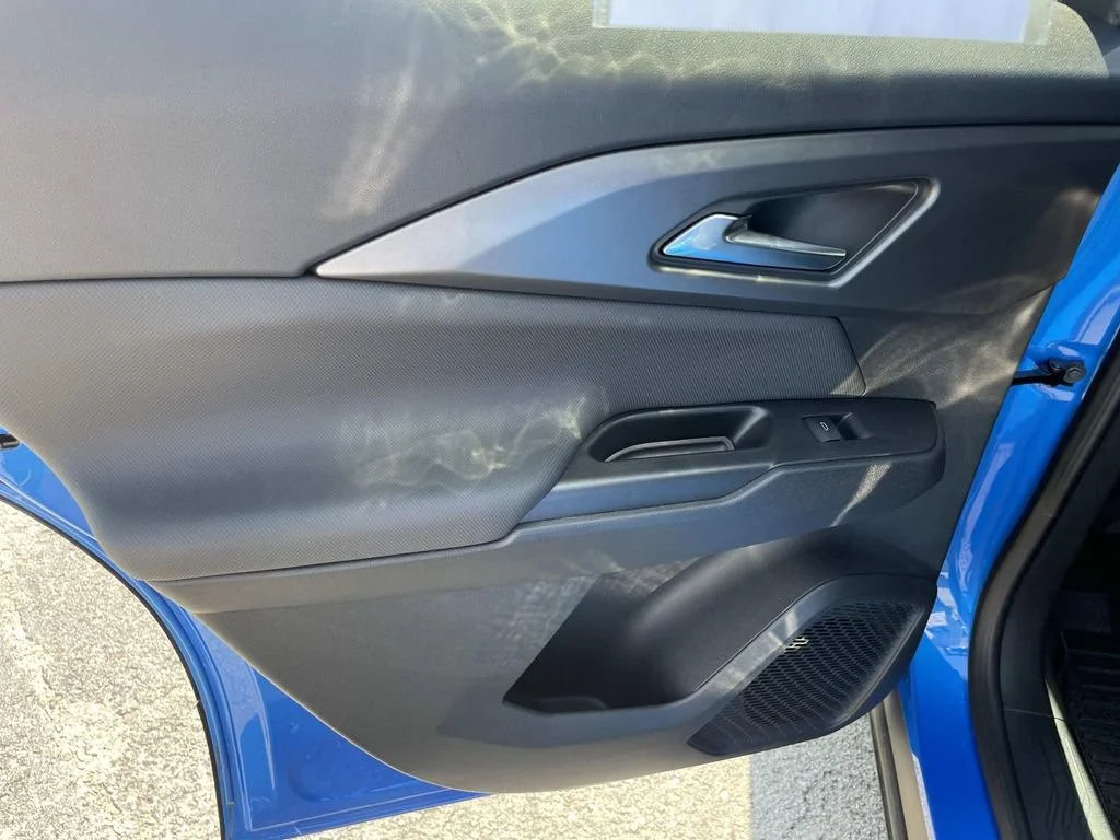 Used 2025 Riptide Blue Metallic Chevrolet LT image 13
