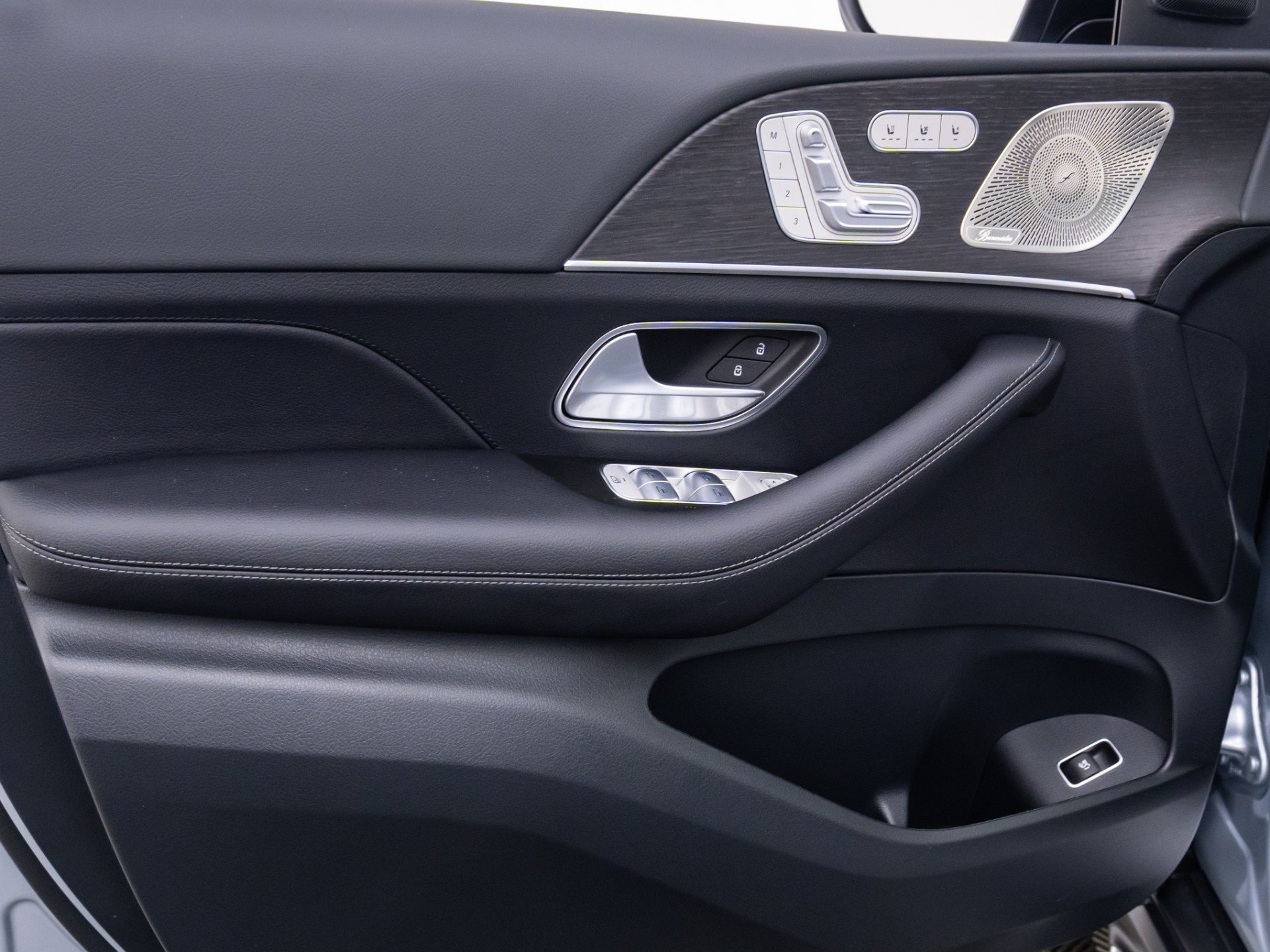 New 2026 Silver Mercedes-Benz GLS 450 image 54