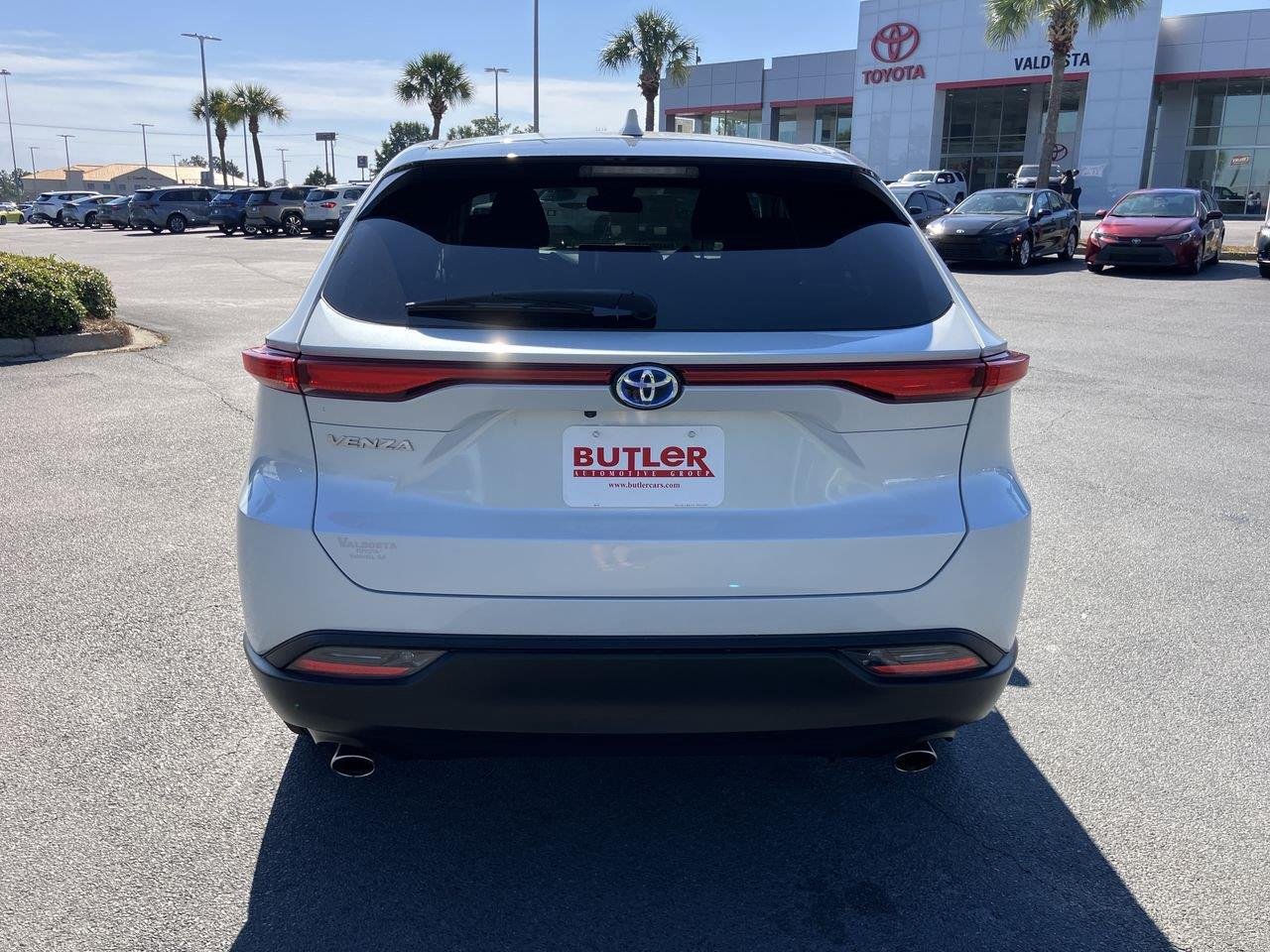 Used 2024 White (Wind Chill Pearl) Toyota LE AWD image 4