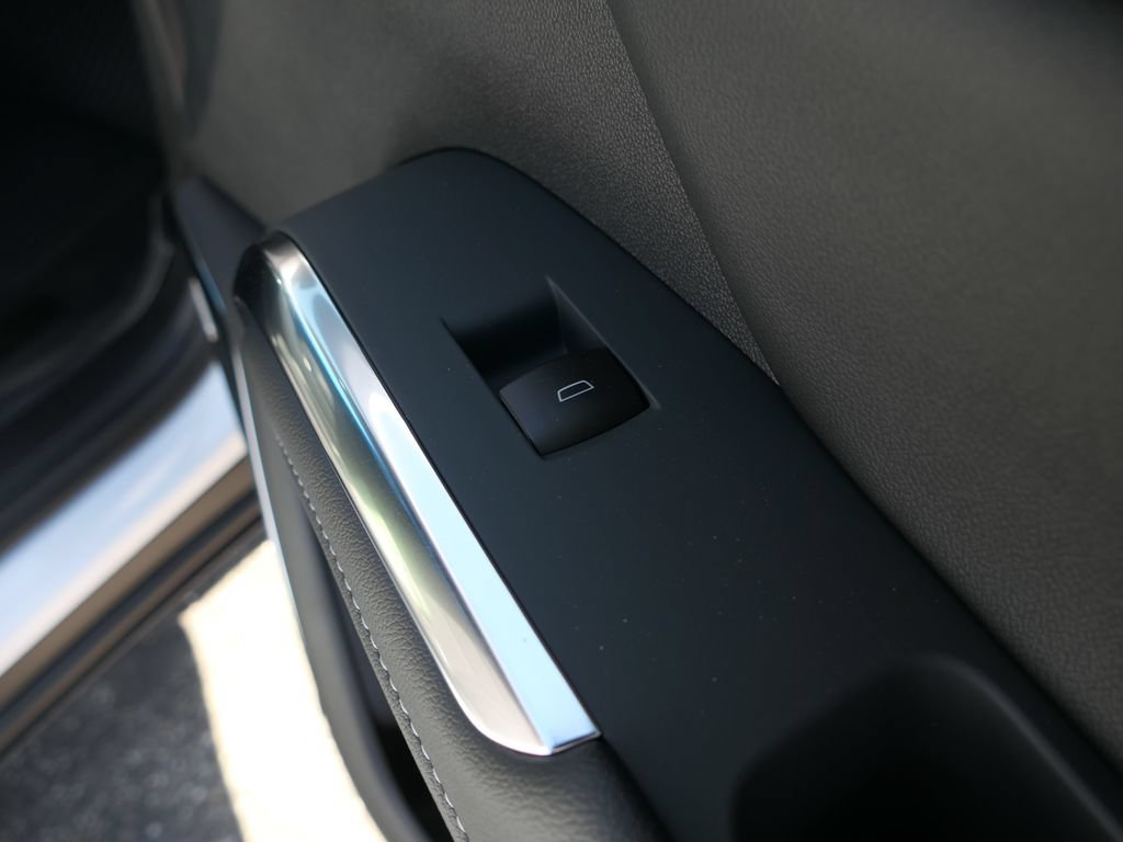 2027 Chevrolet Traverse LT - Photo 25