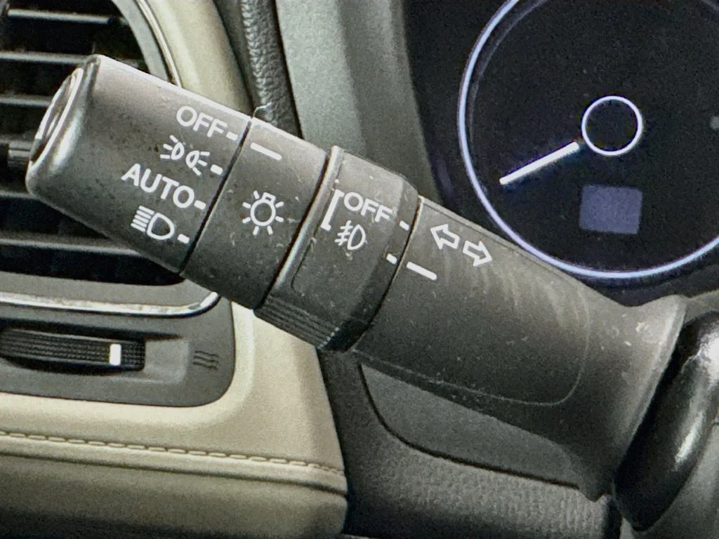 Used 2016 Silver Honda EX image 12