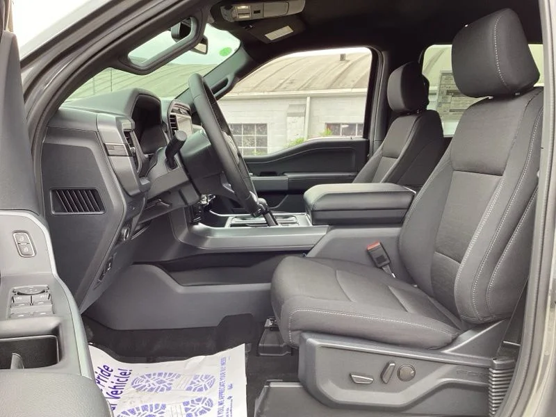 New 2026 Carbonized Gray Metallic Ford XLT image 24