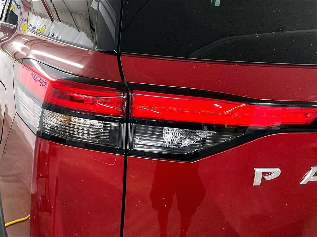Used 2022 Red Nissan SV image 32