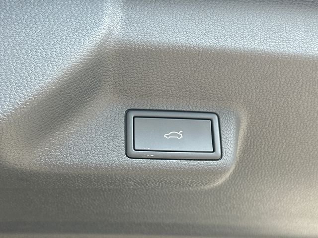 2025 Volkswagen ID. Buzz PRO S - Photo 19