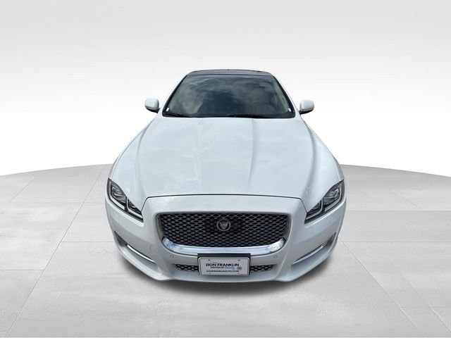 Used 2017 White Jaguar XJL Portfolio image 8