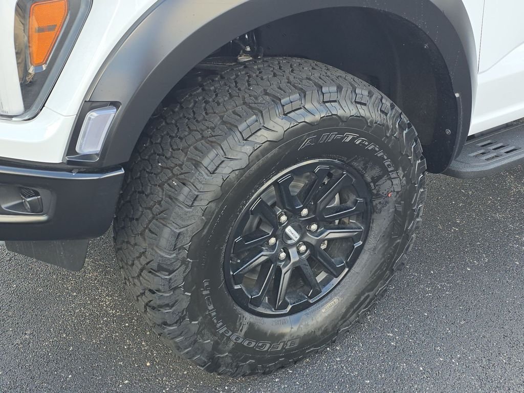 Used 2025 White Ford Raptor image 10