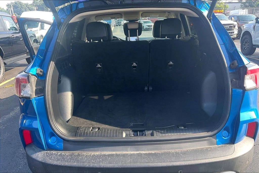 Used 2020 Blue Ford Titanium image 27