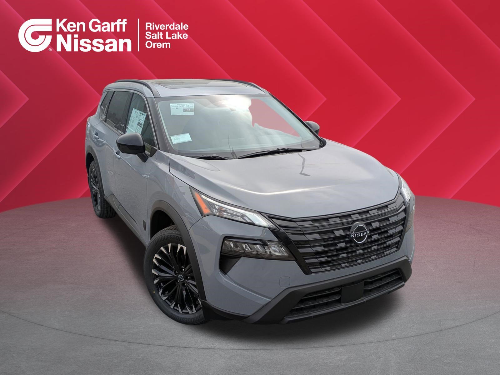 2026 Nissan Rogue Dark Armor AWD's photo
