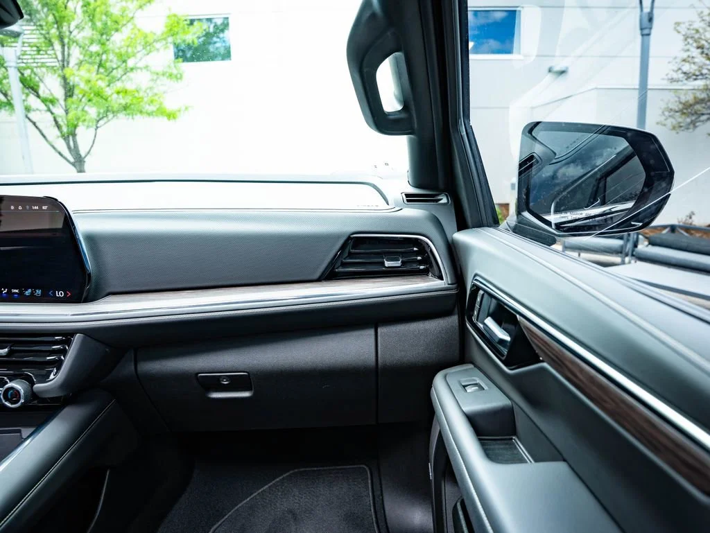 Used 2025 Black Chevrolet Premier image 50