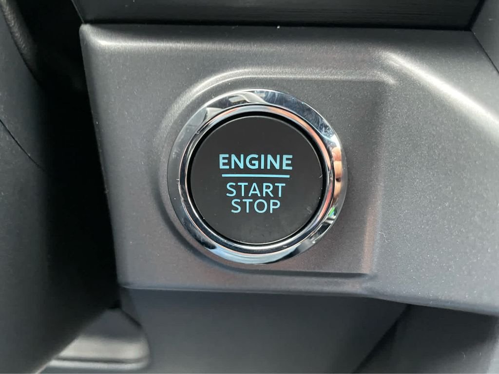 Used 2026 White Ford XLT image 22