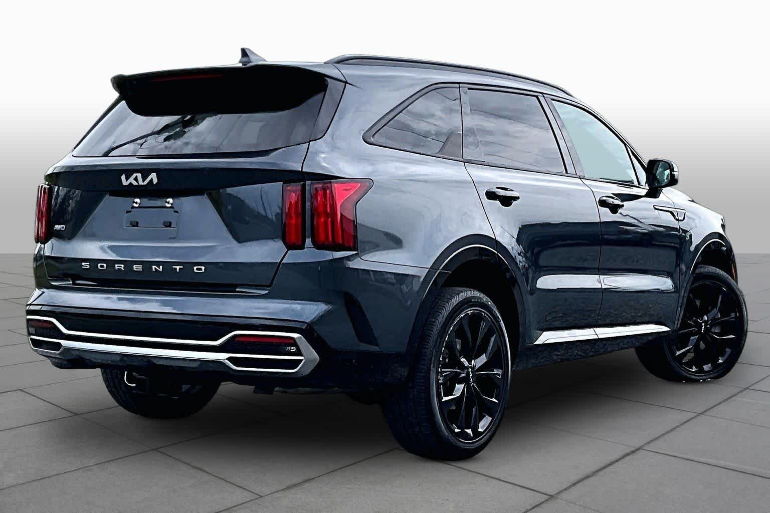 Used 2022 Gravity Grey Kia SX image 13