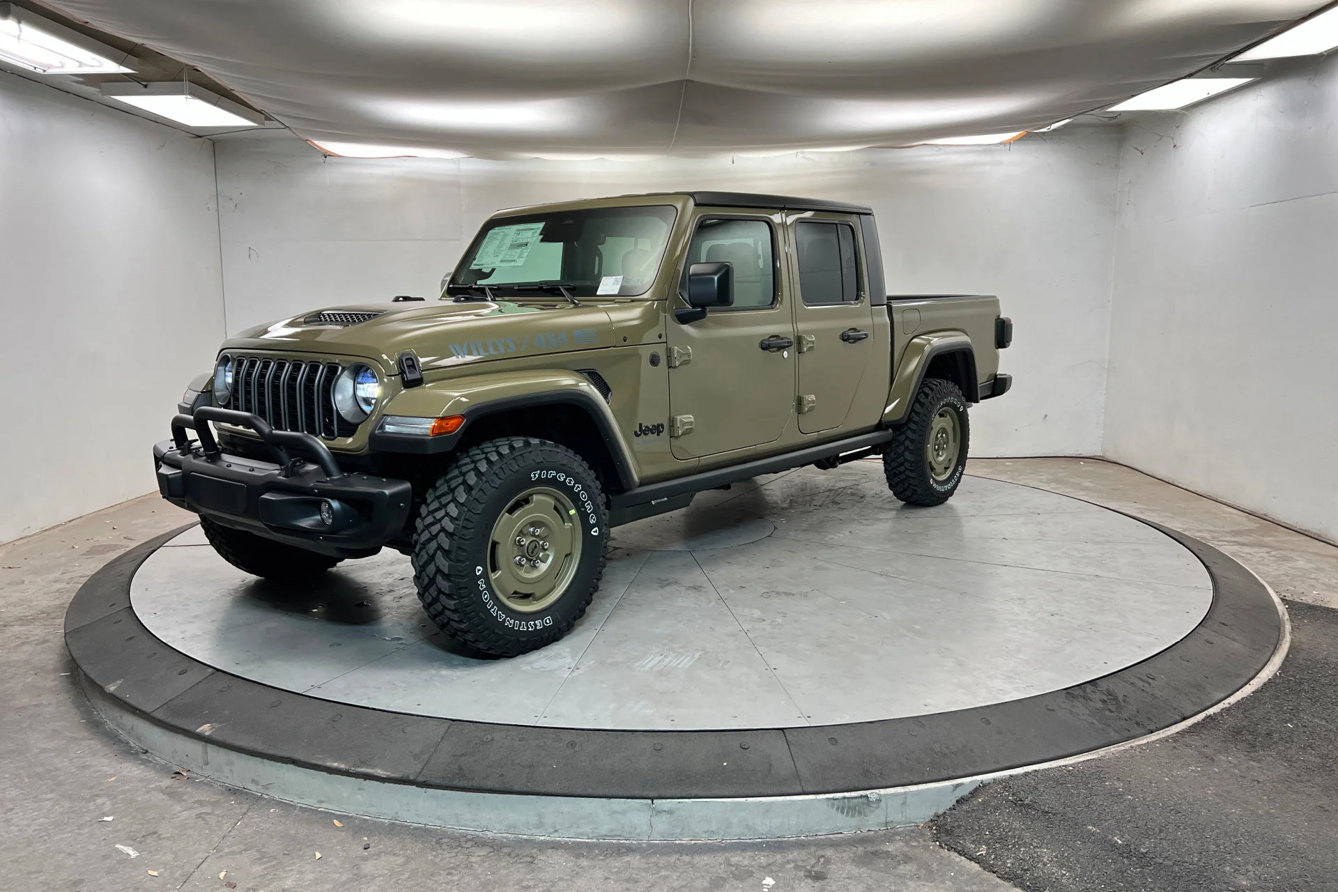 2026 Jeep Gladiator Willys 41 Auto's photo