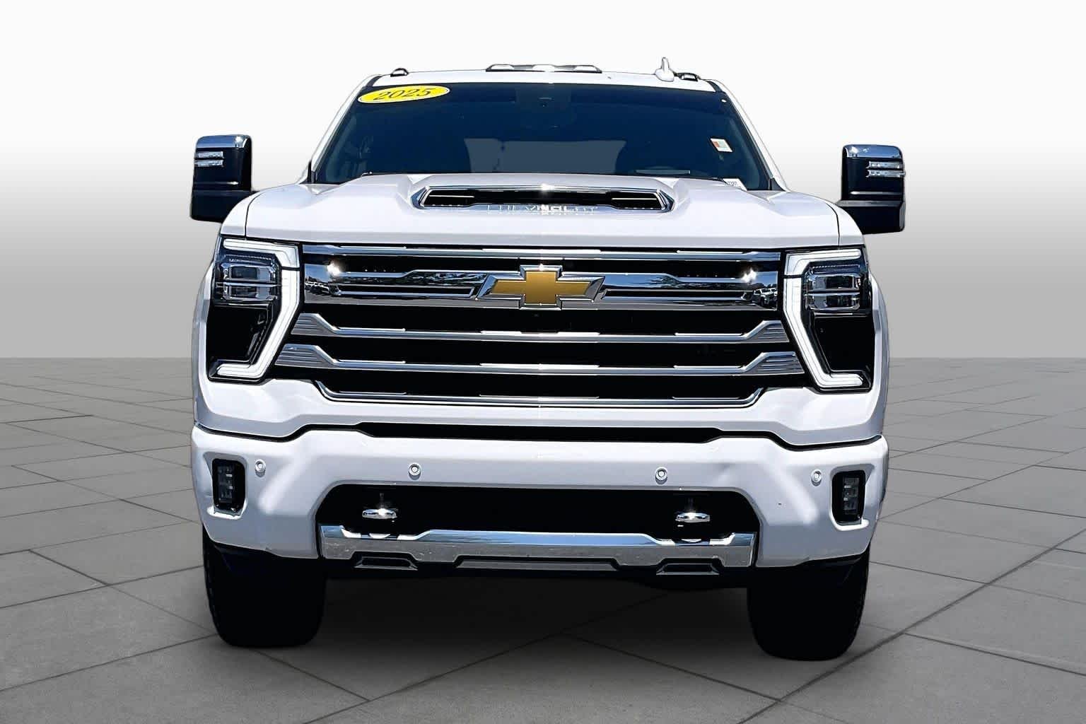 Pre-Owned 2025 Chevrolet Silverado 2500HD High Country
