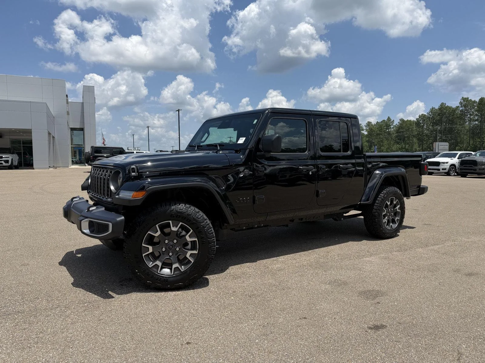 Used 2026 Black Clearcoat Jeep Sahara image 1