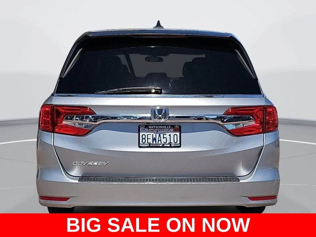 Used 2019 Blue Honda EX image 4