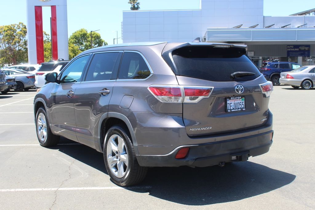 Used 2014 Gray Toyota Limited image 9
