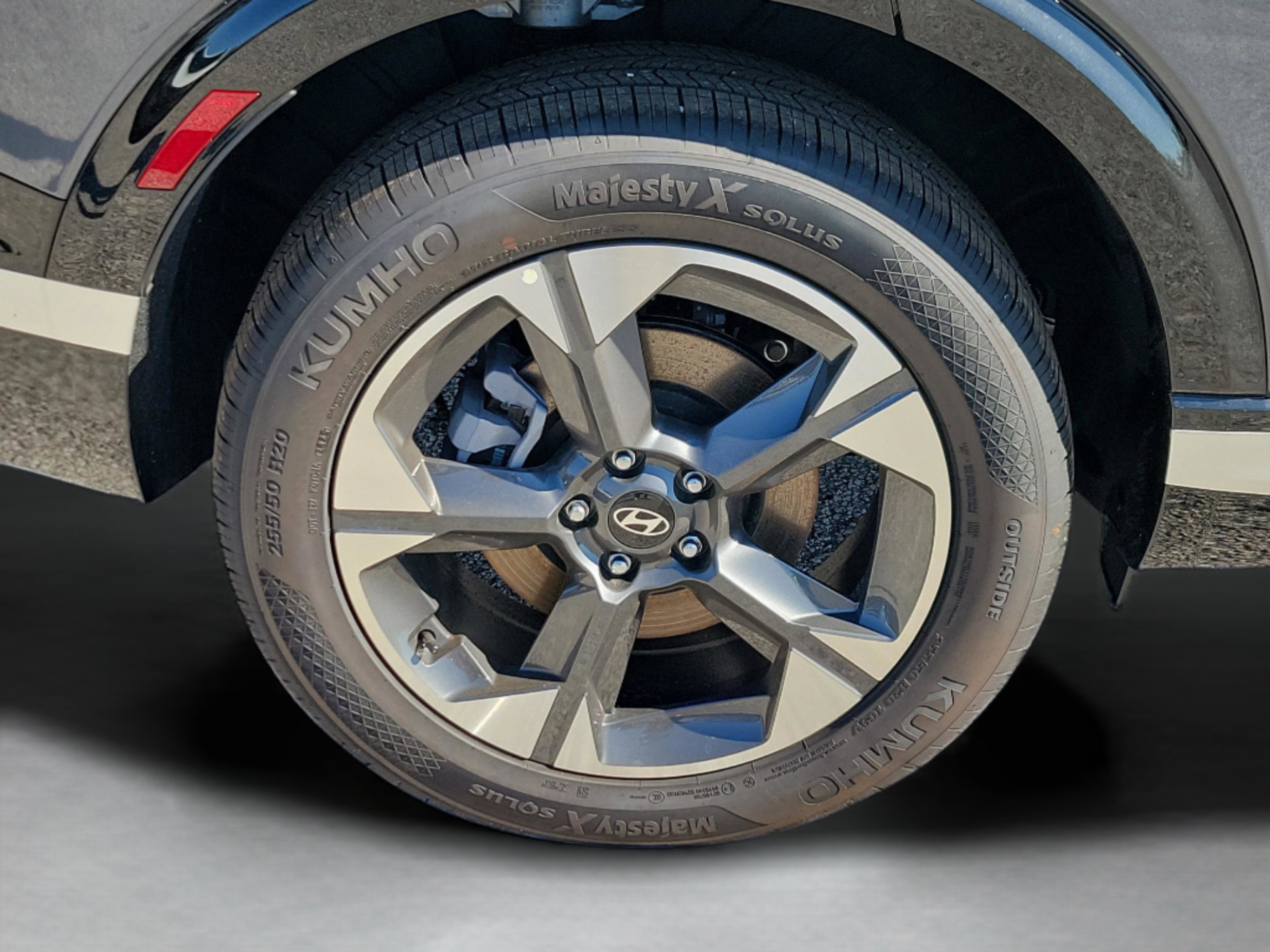 New 2026 Ecotronic Gray Pearl Hyundai Limited AWD image 37