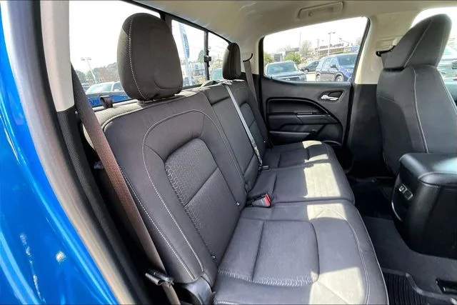 Used 2022 Blue GMC Elevation image 20