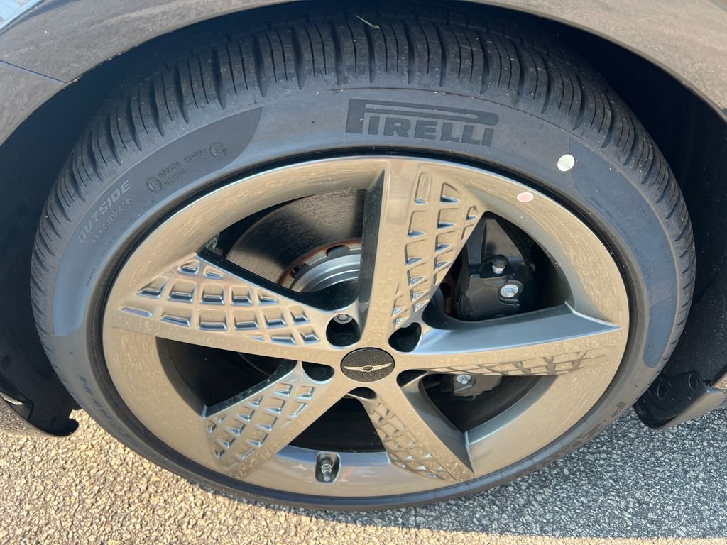 New 2025 Black Genesis 3.5T SPORT PRESTIGE image 11