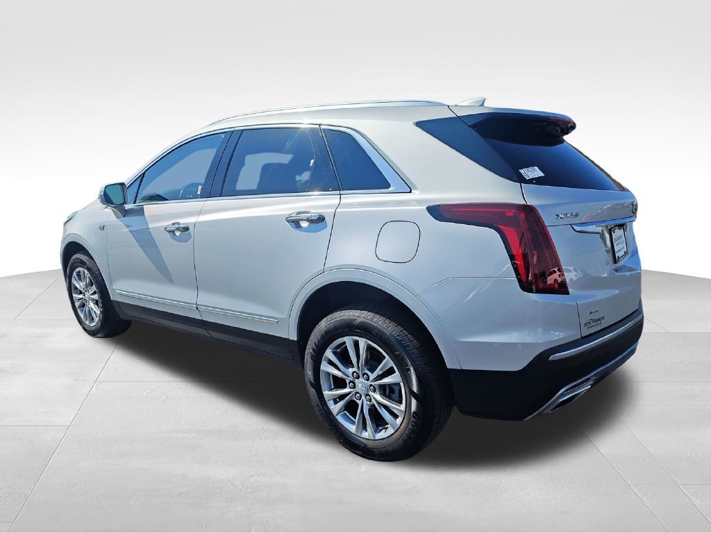Used 2020 Silver Cadillac Premium Luxury image 4
