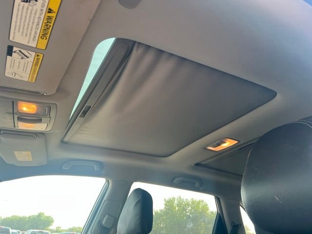 Used 2013 Silver Kia EX image 16