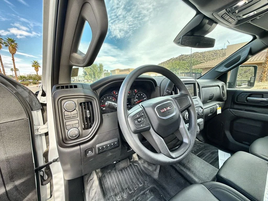2025 GMC Sierra 3500HD Pro - Photo 10