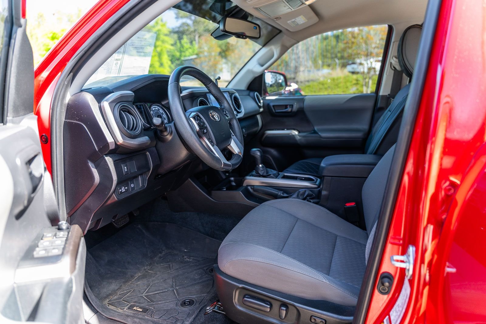 2023 Toyota Tacoma SR5 - Photo 23